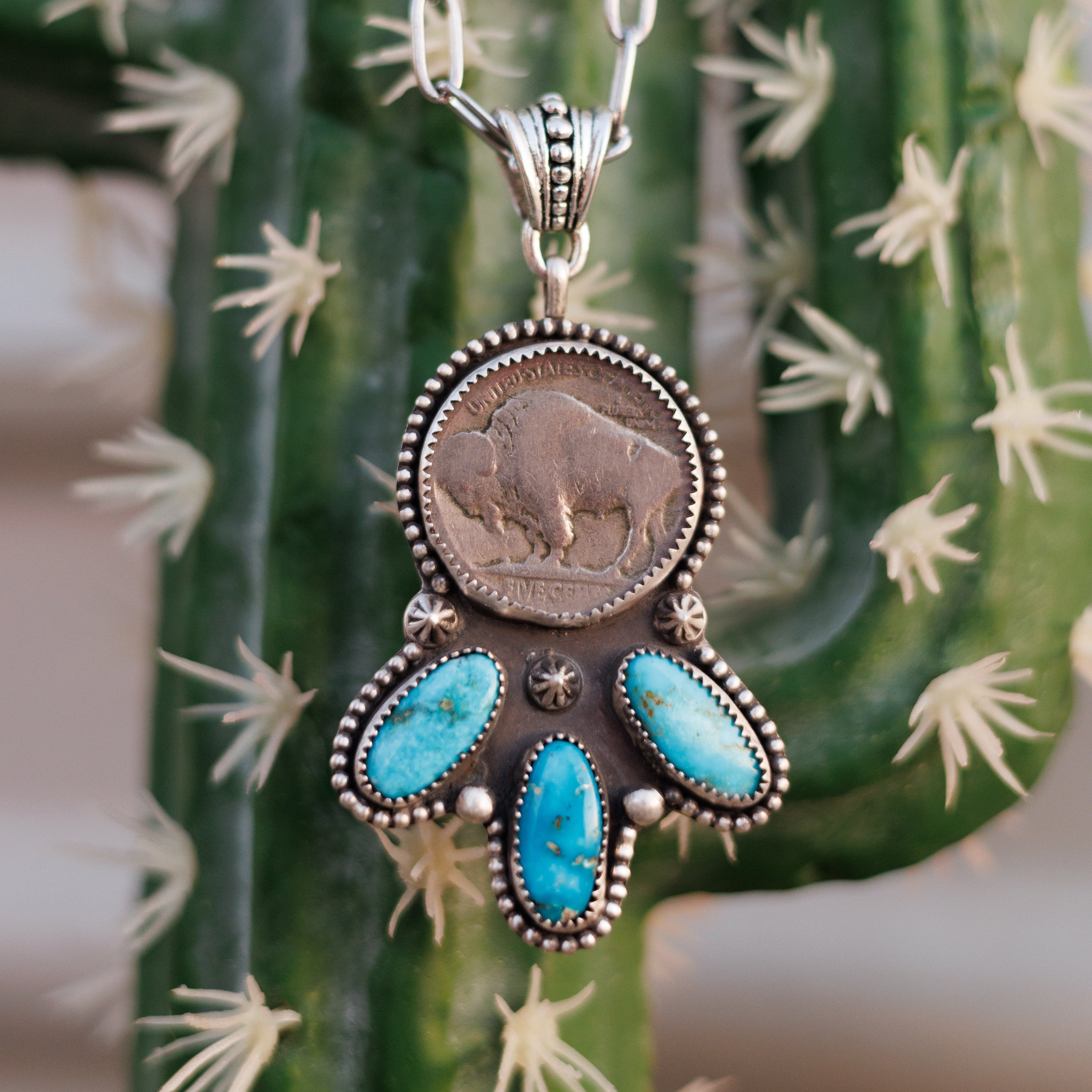 Collier Funky Silver? Turquoise? - Modèle B33 - Motif étoile - Occasion En Excellent état - Broche Ou Collier