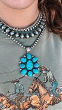 Load image into Gallery viewer, Large Kingman Cluster Pendant
