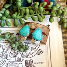 Load image into Gallery viewer, Royston Crescent Earrings
