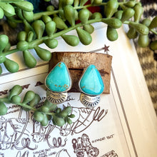 Load image into Gallery viewer, Royston Crescent Earrings
