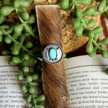 Load image into Gallery viewer, Horseshoe Ring Size 7

